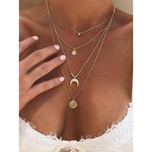 🔸Layered Crystal & Circle Necklace 🔸